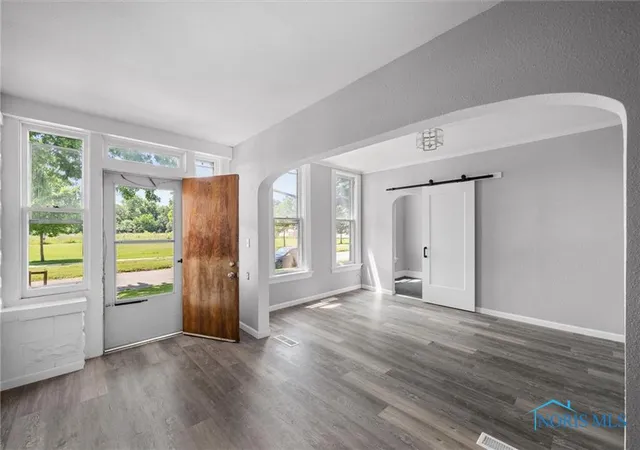Homes for sale in Toledo, OH | 416 Colburn St, Toledo, OH 43609 | MLS# 10006814