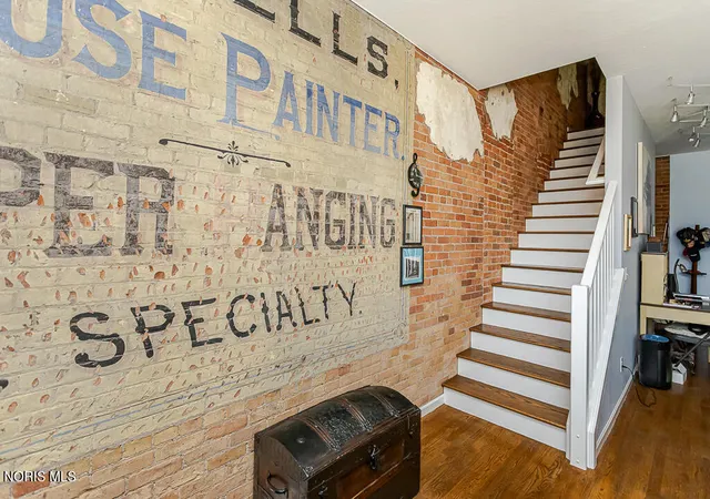 3rd image of 913 Washington St, Toledo, OH 43604 | MLS# 10006807