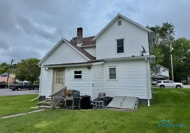 Homes for sale in Fremont, OH | 124 Morrison St, Fremont, OH 43420 | MLS# 10007005