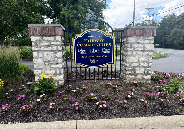 Homes for sale in Port Clinton, OH | 2749A N Canterbury Cir, Port Clinton, OH 43452 | MLS# 10007105