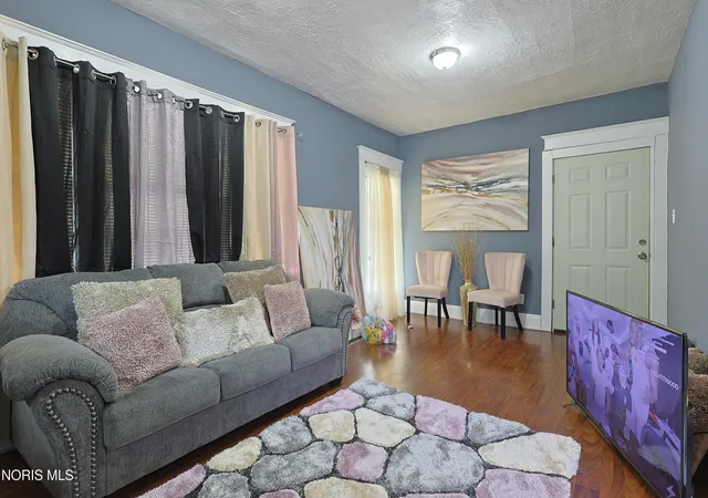 3rd image of 1455 Chester St, Toledo, OH 43609 | MLS# 10007605