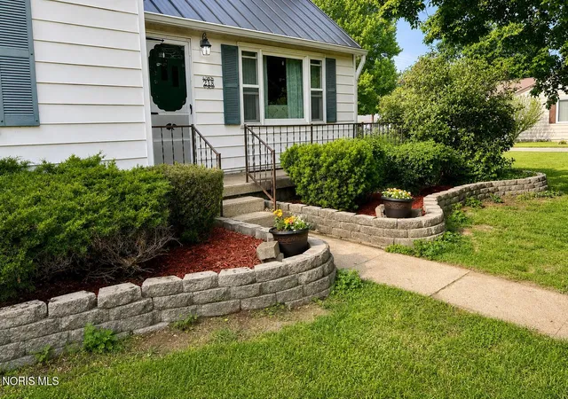 Homes for sale in Edgerton, OH | 213 E Gerhart St, Edgerton, OH 43517 | MLS# 10007229