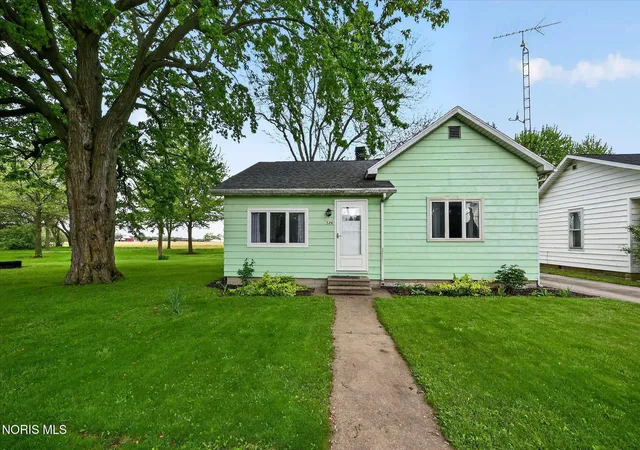 Homes for sale in Elmore, OH | 586 Ames St, Elmore, OH 43416 | MLS# 10007250