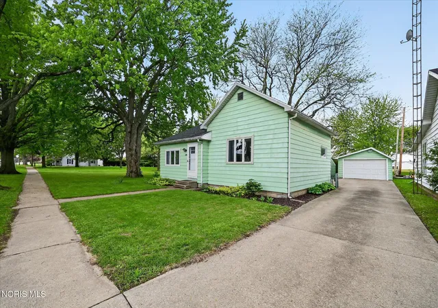Homes for sale in Elmore, OH | 586 Ames St, Elmore, OH 43416 | MLS# 10007250