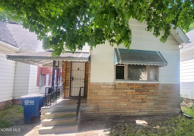 Homes for sale in Toledo, OH | 308 Mettler St, Toledo, OH 43608 | MLS# 10007379