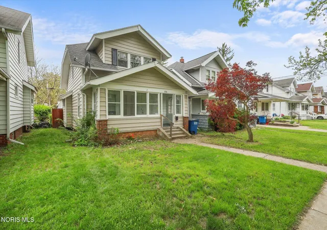 1st image of 870 Toronto Ave, Toledo, OH 43609 | MLS# 10007395