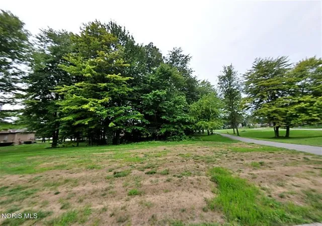Homes for sale in Holland, OH | 8945 Oak Valley Rd, Holland, OH 43528 | MLS# 10007483