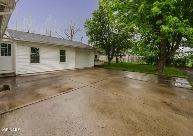 Photo 3 of Single family home for sale at 10036 Township Rd 94, Findlay, OH 45840 | MLS# 10007505 | Listing updated on 2026-05-21
