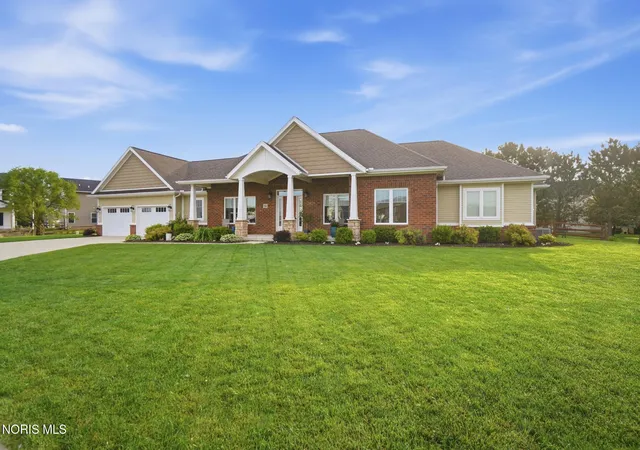 Homes for sale in Bowling Green, OH | 944 Heather Ct, Bowling Green, OH 43402 | MLS# 10008540