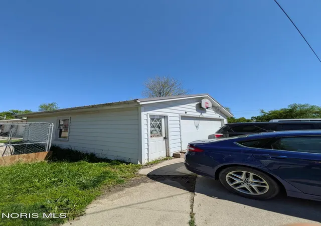 Homes for sale in Hicksville, OH | 209 S Main St, Hicksville, OH 43526 | MLS# 10007618