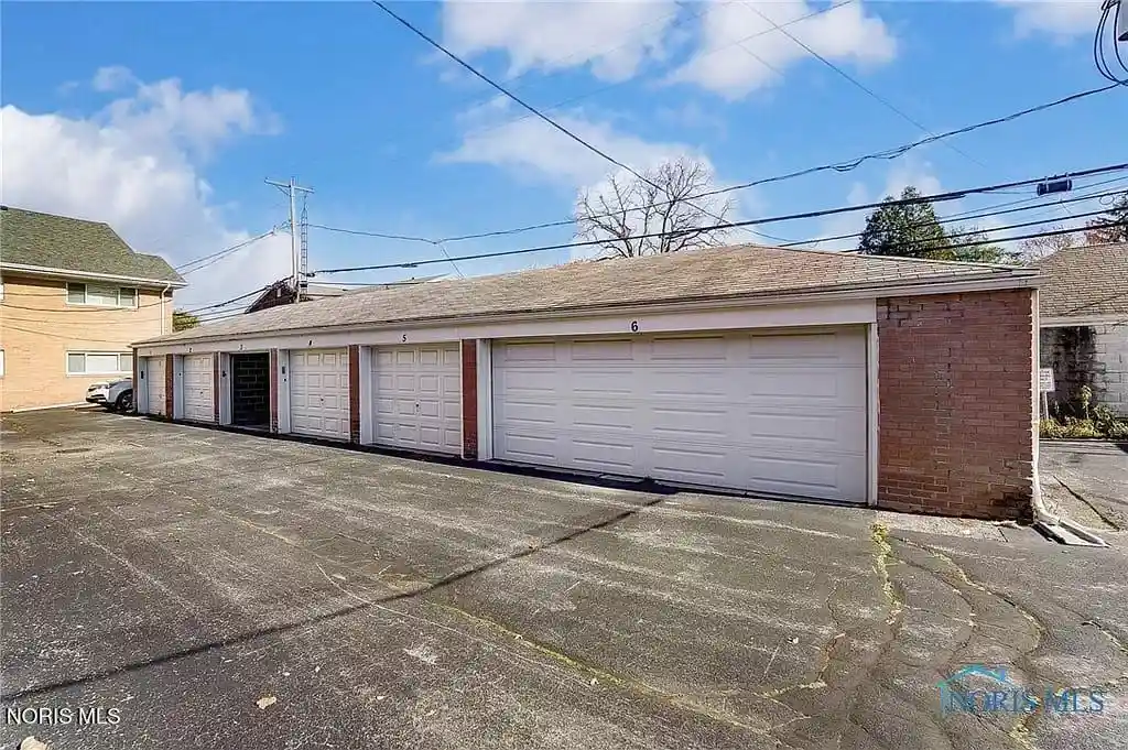 Listing Photo 22 - Condo for sale in 2148 Richards Rd located at 2148 Richards Rd, Toledo, OH 43606 - Unit 2148 Richards Rd