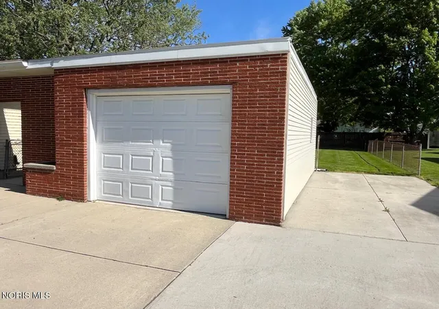 Homes for sale in Findlay, OH | 410 Prentiss Ave, Findlay, OH 45840 | MLS# 10007662