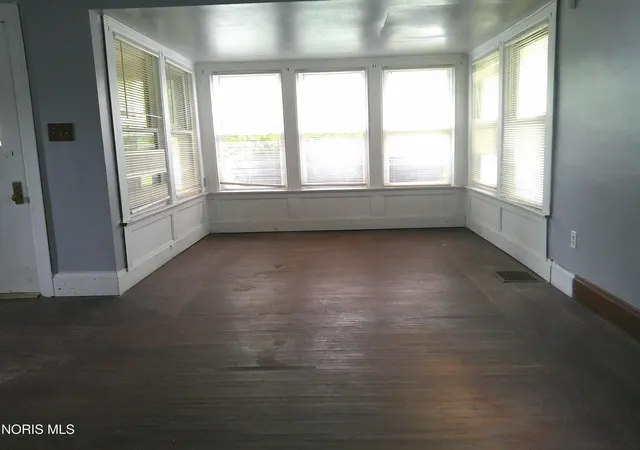3rd image of 1401 Parkside Blvd, Toledo, OH 43607 | MLS# 10007688