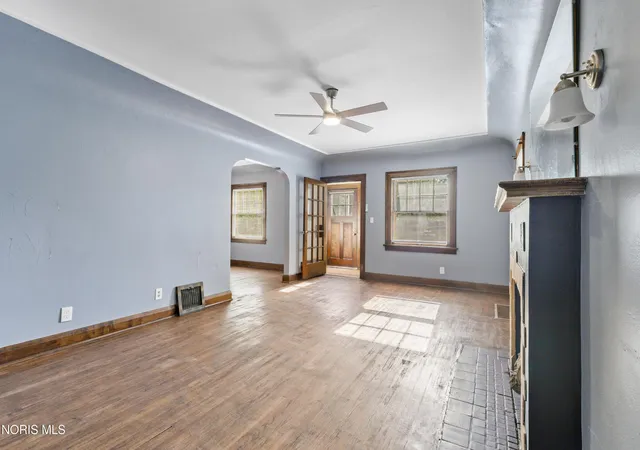 Photo 3 of Single family home for sale at 2817 Algonquin Pkwy, Toledo, OH 43606 | MLS# 10009243 | Listing updated on 2026-08-26