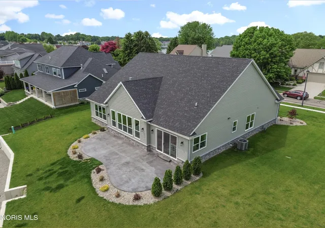 Homes for sale in Holland, OH | 541 E Shoreline Dr, Holland, OH 43528 | MLS# 10007762