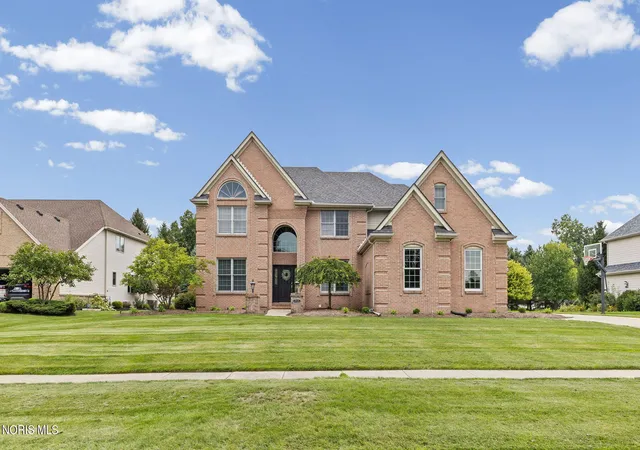 Photo 1 of Single family home for sale at 3835 Wrens Nest Blvd, Maumee, OH 43537 | MLS# 10012310 | Listing updated on 2026-09-28