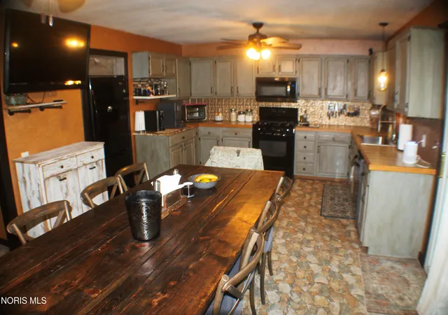 5th image of 2083 Coe Ct, Perrysburg, OH 43551 | MLS# 10007766