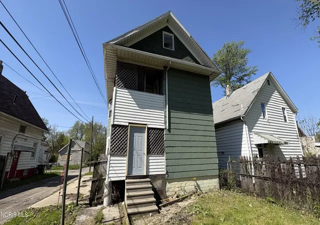 Homes for sale in Toledo, OH | 318 Troy St, Toledo, OH 43611 | MLS# 10007789