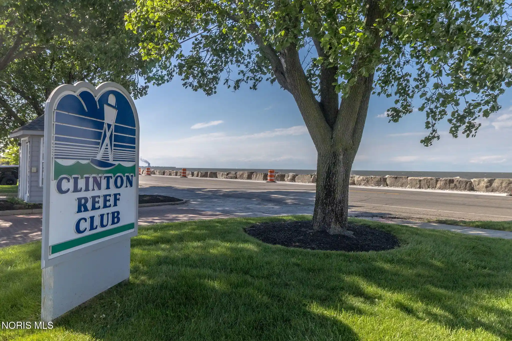 Listing Photo 2 - Condo for sale in 158 Clinton Reef Dr located at 158 Clinton Reef Dr, Port Clinton, OH 43452 - Unit #158
