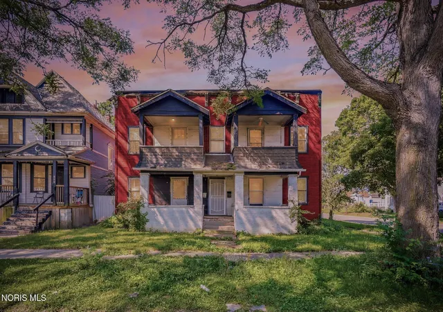 1st image of 327 River Pl, Toledo, OH 43611 | MLS# 10010306