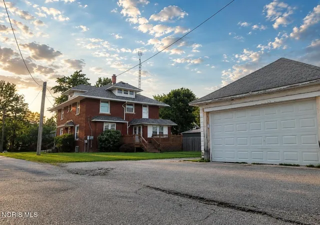 Homes for sale in Genoa, OH | 805 West St, Genoa, OH 43430 | MLS# 10008605