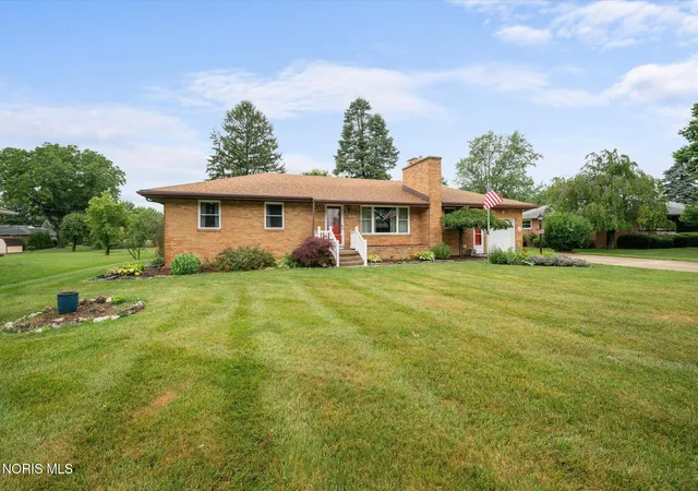 2nd image of 1820 Reva Dr, Northwood, OH 43619 | MLS# 10008043