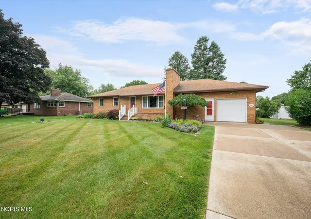 3rd image of 1820 Reva Dr, Northwood, OH 43619 | MLS# 10008043