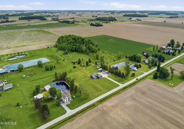 Homes for sale in Bowling Green, OH | 9830 E Kramer Rd, Bowling Green, OH 43402 | MLS# 10008296