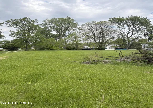 Photo 3 of Land for sale at 0 Oregon Rd, Northwood, OH 43619 | MLS# 10007988 | Listing updated on 2026-08-04
