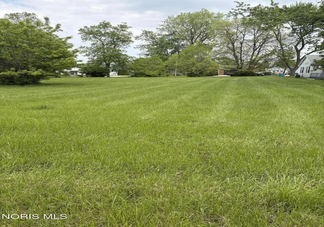 Photo 3 of Land for sale at 0 Oregon Rd, Northwood, OH 43619 | MLS# 10007988 | Listing updated on 2026-08-04
