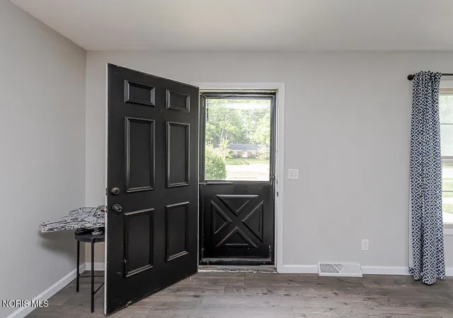 Photo 3 of Condo for sale at 6727 Garden Rd, Maumee, OH 43537 | MLS# 10008368 | Listing updated on 2026-08-30
