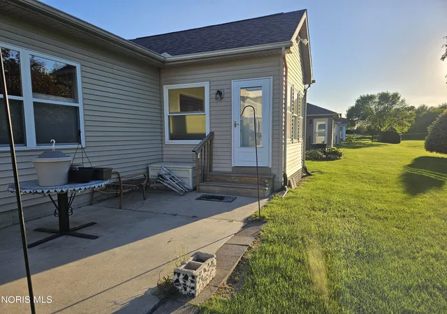 1st image of 7008 Longwater Dr, Maumee, OH 43537 | MLS# 10008251