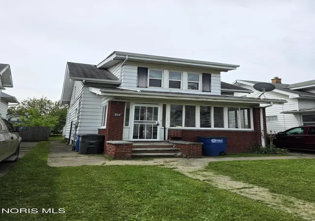Homes for sale in Toledo, OH | 514 E Weber St, Toledo, OH 43608 | MLS# 10008097