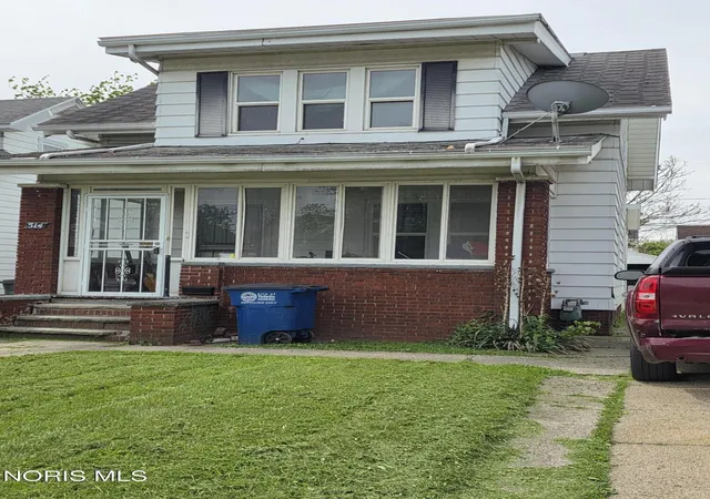 Homes for sale in Toledo, OH | 514 E Weber St, Toledo, OH 43608 | MLS# 10008097