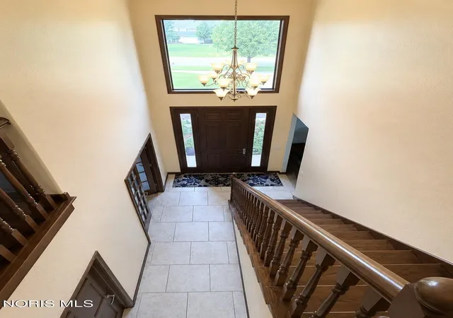 Photo 3 of Single family home for sale at 7939 N Woodbridge Rd, Monclova, OH 43542 | MLS# 10008115 | Listing updated on 2026-07-13