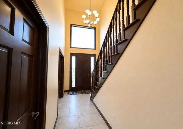 Photo 3 of Single family home for sale at 7939 N Woodbridge Rd, Monclova, OH 43542 | MLS# 10008115 | Listing updated on 2026-07-13