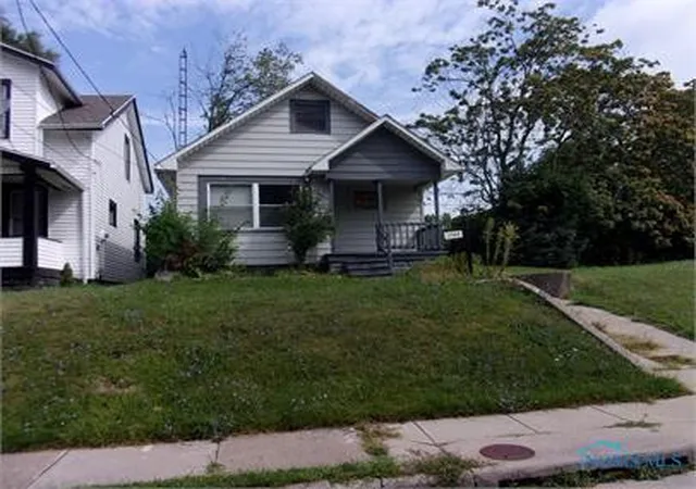 Homes for sale in Toledo, OH | 1744 Bigelow St, Toledo, OH 43613 | MLS# 10008130