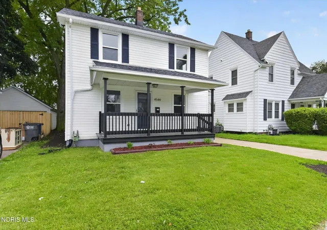 Homes for sale in Toledo, OH | 4544 Commonwealth Ave, Toledo, OH 43612 | MLS# 10008334