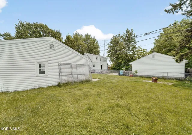 Homes for sale in Walbridge, OH | 407 N Grove St, Walbridge, OH 43465 | MLS# 10008290