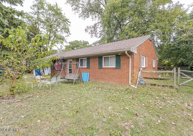 3rd image of 3232 Moffat Rd, Toledo, OH 43615 | MLS# 10008207