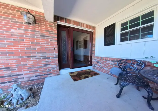 3rd image of 355 Wolf Creek Ct, Northwood, OH 43619 | MLS# 10008373