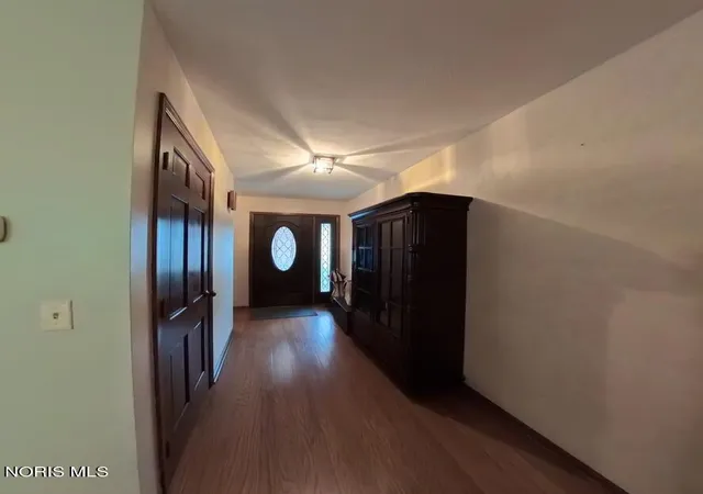 5th image of 355 Wolf Creek Ct, Northwood, OH 43619 | MLS# 10008373