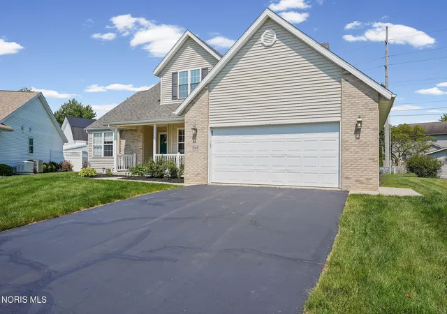 Homes for sale in Findlay, OH | 505 Flintlock Ct, Findlay, OH 45840 | MLS# 10009470