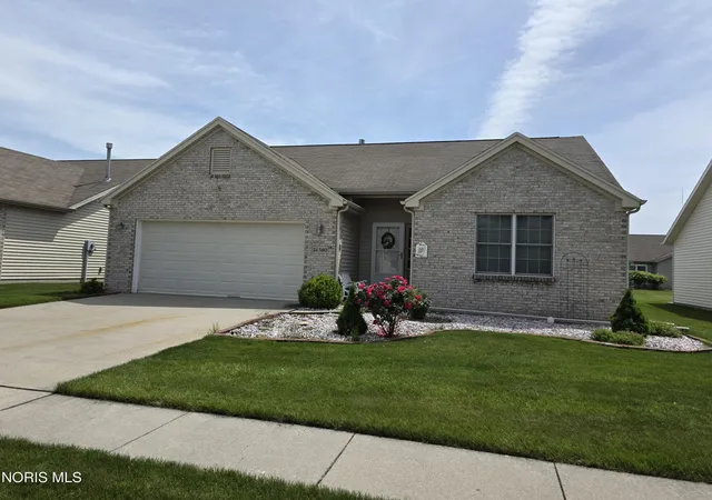 Homes for sale in Perrysburg, OH | 26380 Whitewater Dr, Perrysburg, OH 43551 | MLS# 10008956
