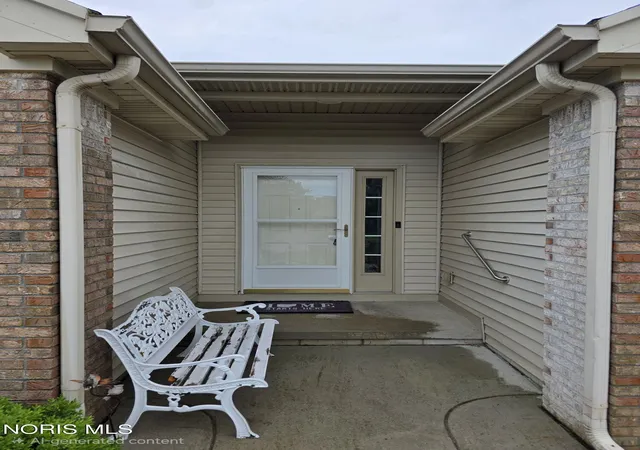 Homes for sale in Perrysburg, OH | 26380 Whitewater Dr, Perrysburg, OH 43551 | MLS# 10008956