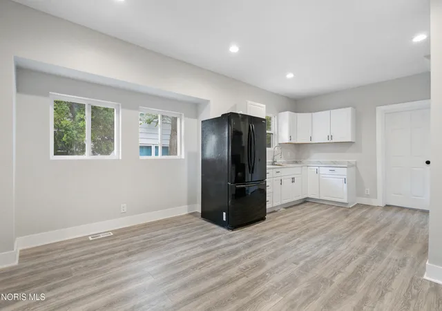 Photo 3 of Single family home for sale at 3644 Jackman Rd, Toledo, OH 43612 | MLS# 10009259 | Listing updated on 2026-09-08