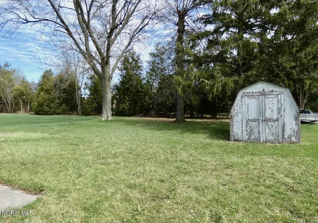 28th image of 1425 White Ave, Fremont, OH 43420 | MLS# 10008564