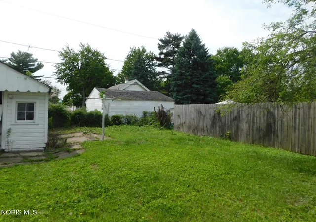 14th image of 3235 Beaumont Dr, Toledo, OH 43608 | MLS# 10008299