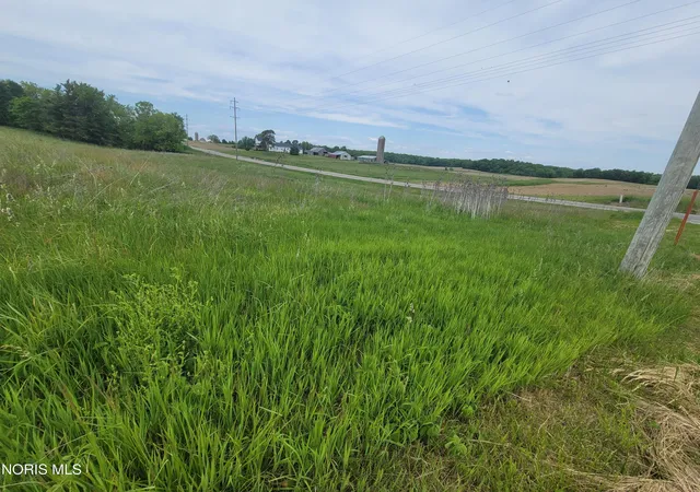 Homes for sale in Edon, OH | 3947 County Road O 50, Edon, OH 43518 | MLS# 10008596