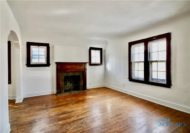 Listing Photo 5 - Condo for sale in building located at 2547 Greenway St, Toledo, OH 43607